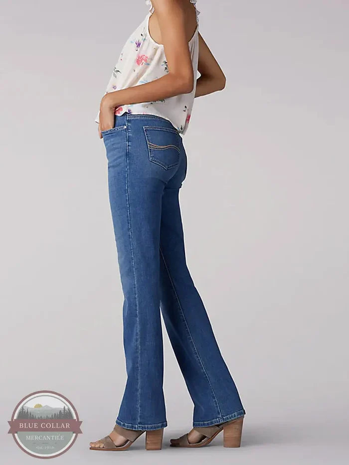 Lee 3408946 Women's Flex Motion Regular Fit Bootcut Jean in Majestic side