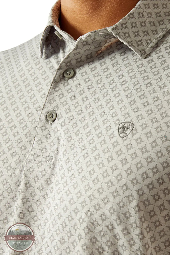 Ariat 10058838 360 Airflow Polo Shirt in Gray Microchip, collar