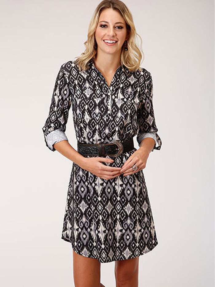 Roper 03-057-0590-7018 BL Ikat Print Long Sleeve Shirt Dress in Black / White Front View 2