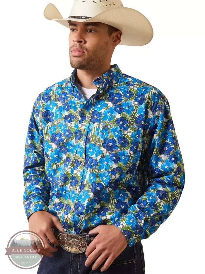 Ariat 10043788 Landon Classic Fit Long Sleeve Snap Shirt in Blue, front