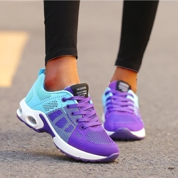 Walkers | Orthopedische Vrouwen Loop Schoenen in de kleur Rood voor dames in stijl geschikt voor alle seizoenen.