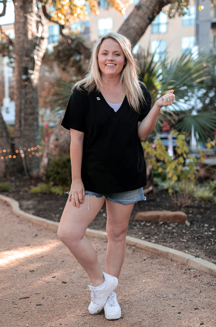 Boyfriend V-Neck - Short Sleeve (MIDNIGHT)
