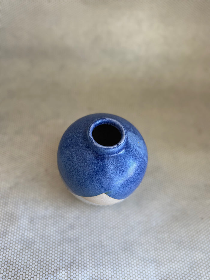 Fhar Ceramics - vase sky