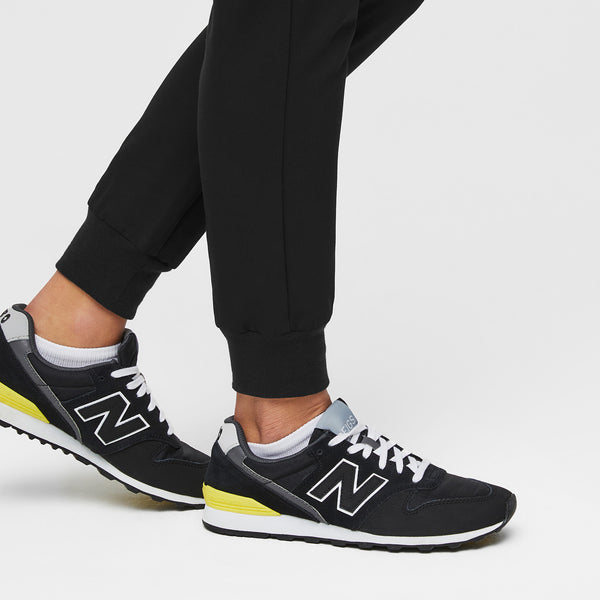 FIGS Womens Zamora™ Jogger Scrub Pants