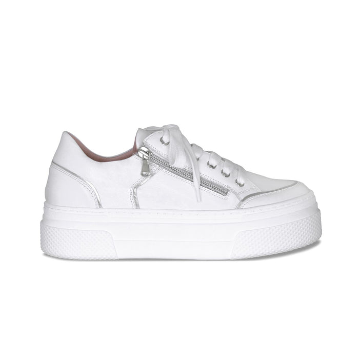 Jazz: White Leather & Silver Shoes Sole Bliss