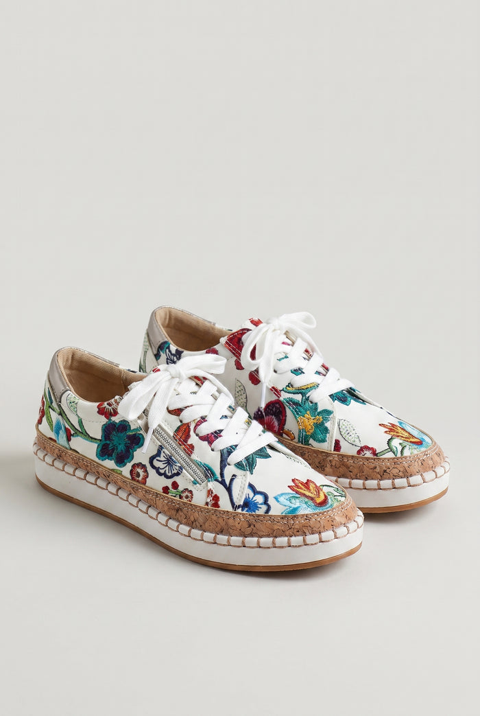luna-slip-on-sneakers-beautiful-floral-packshot