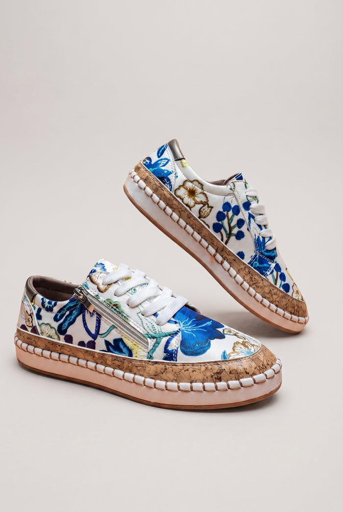 luna-slip-on-sneakers-blue-floral-packshot