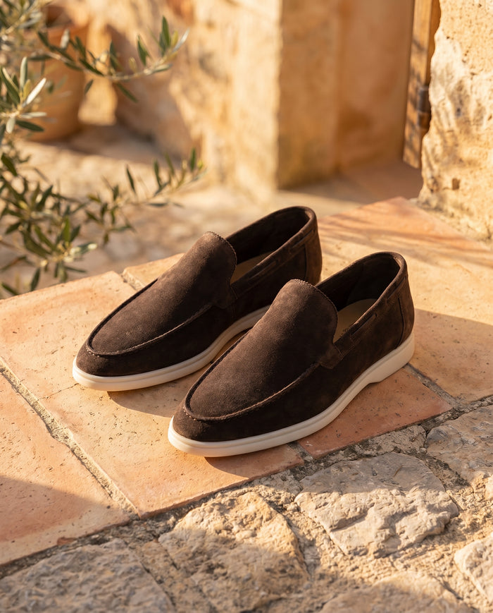 Dark Brown / 35