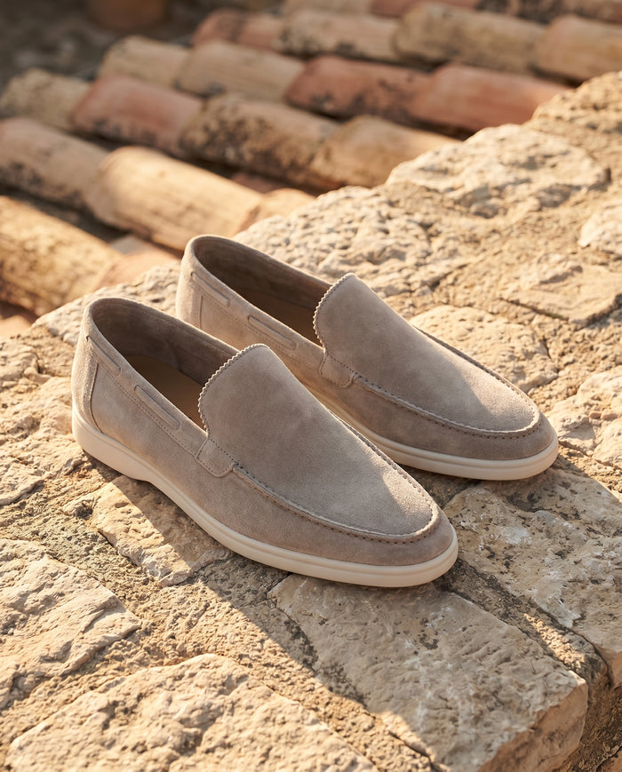 Light Grey / 35