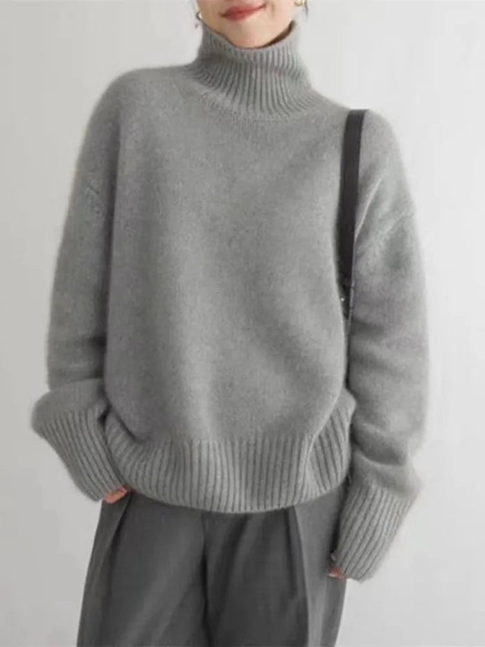 Fennick | Women's Oversized Turtleneck Sweater - Cream - Image 4