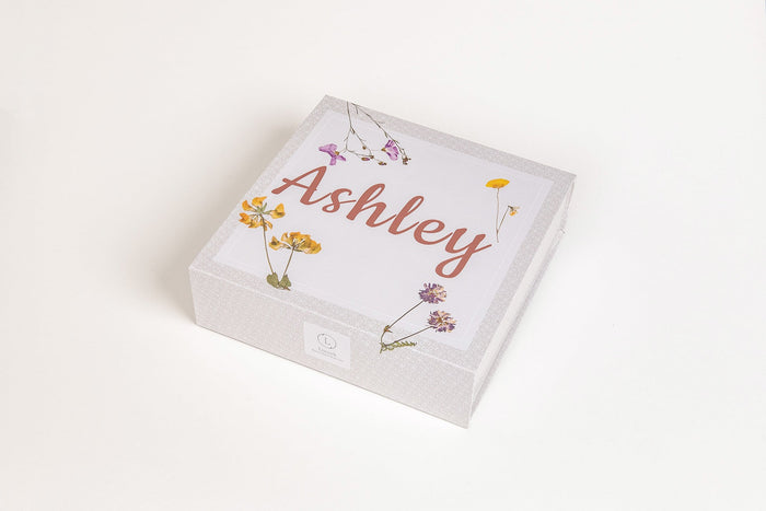 Customized box of Natural Bath Bomb Gift Box - Eco-friendly handmade spa gift set presentation | Lizush