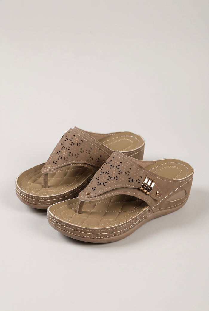 noor-cushioned-slip-on-sandals-brown-packshot