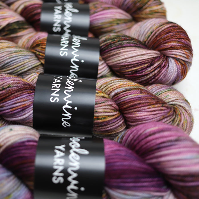 Paisley, SMITTEN DK
