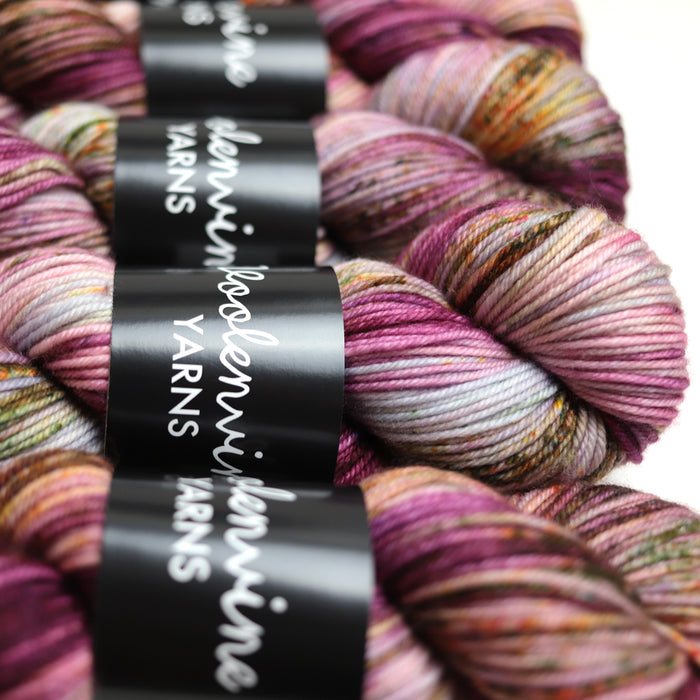 Paisley, SMITTEN DK