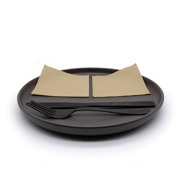 22cm napkins on black plate