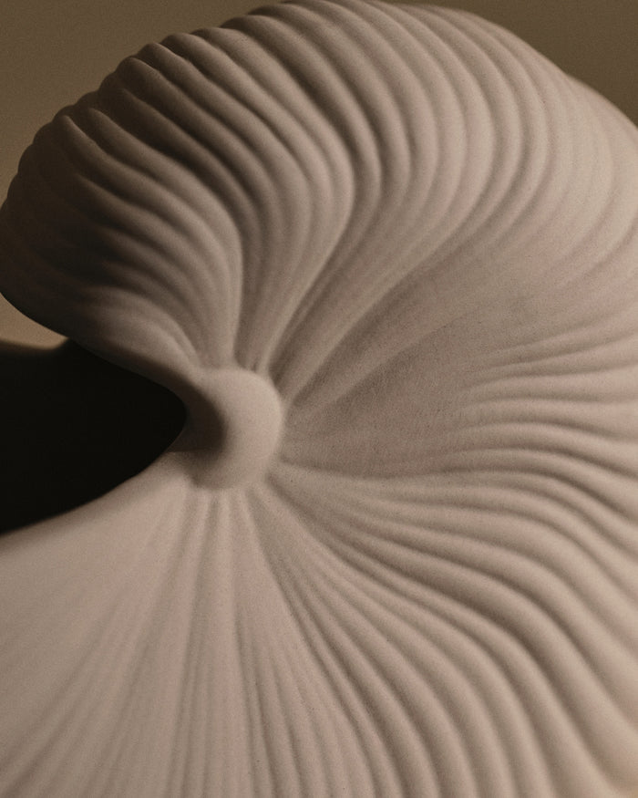 Shell Pot Medium - Off-white