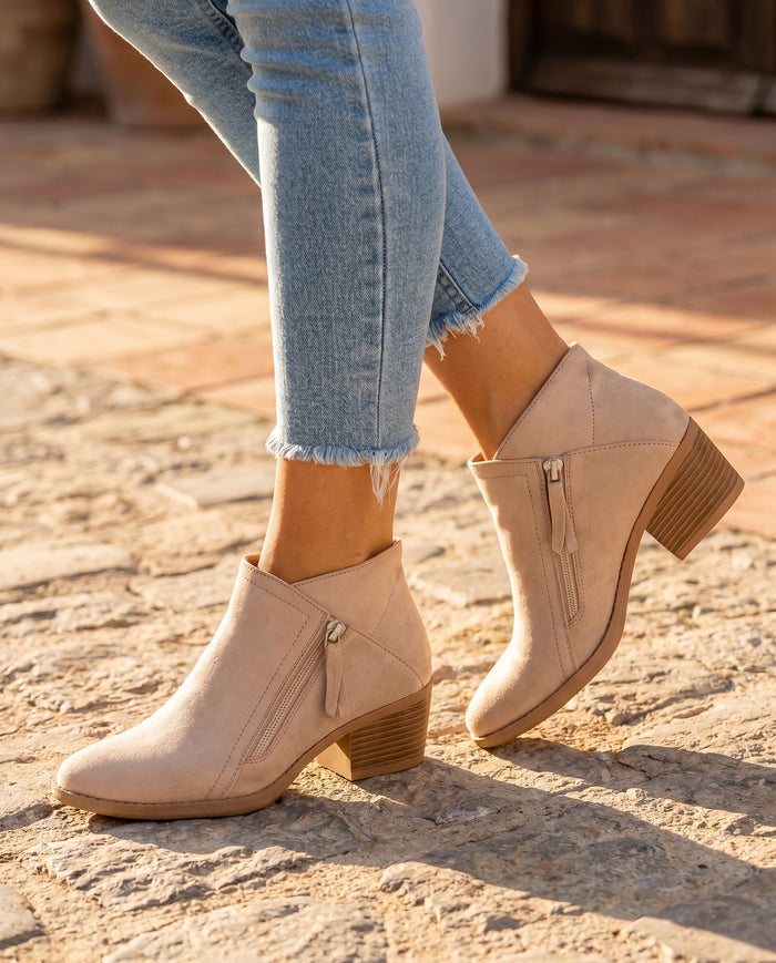 uma-side-zip-ankle-boots-beige-1