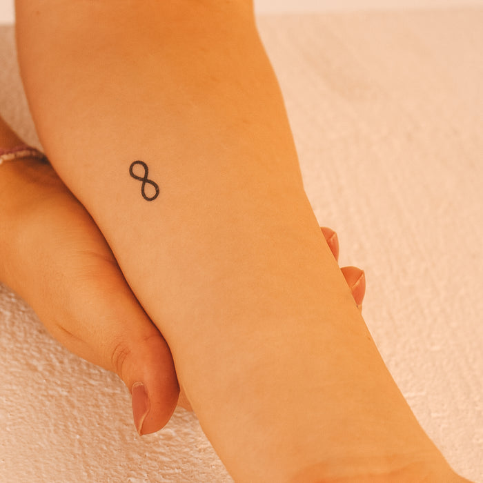 Unendlichkeit Tattoo