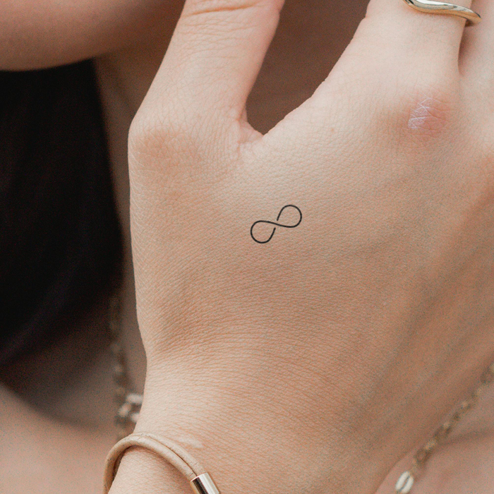 Unendlichkeit Tattoo
