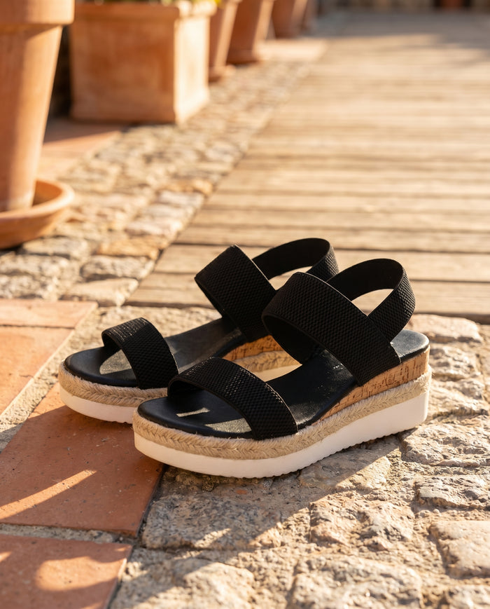amber-orthopedic-platform-sandals-black-3